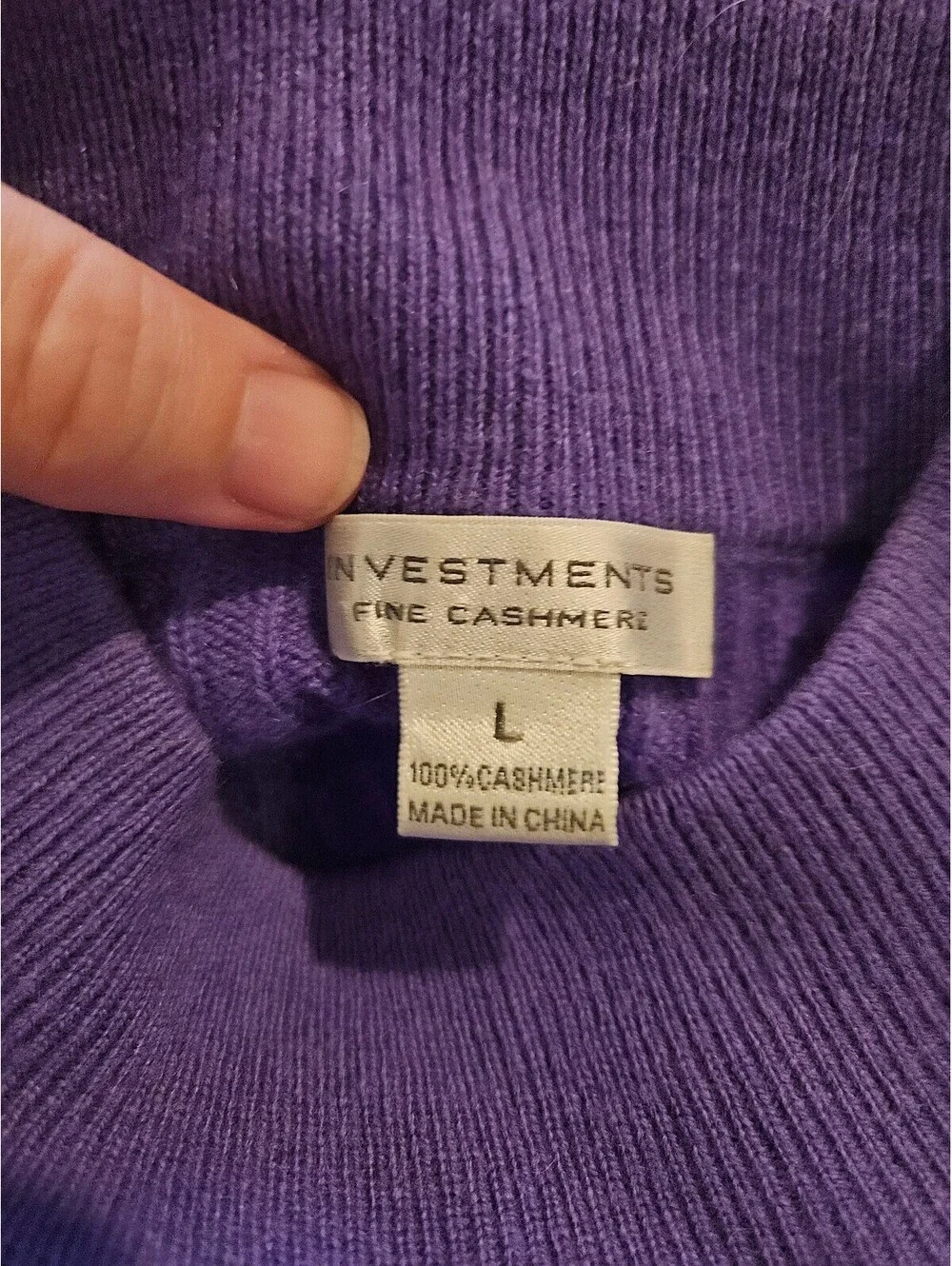 Investments large purple cable knit 100% cashmere mock neck sweater